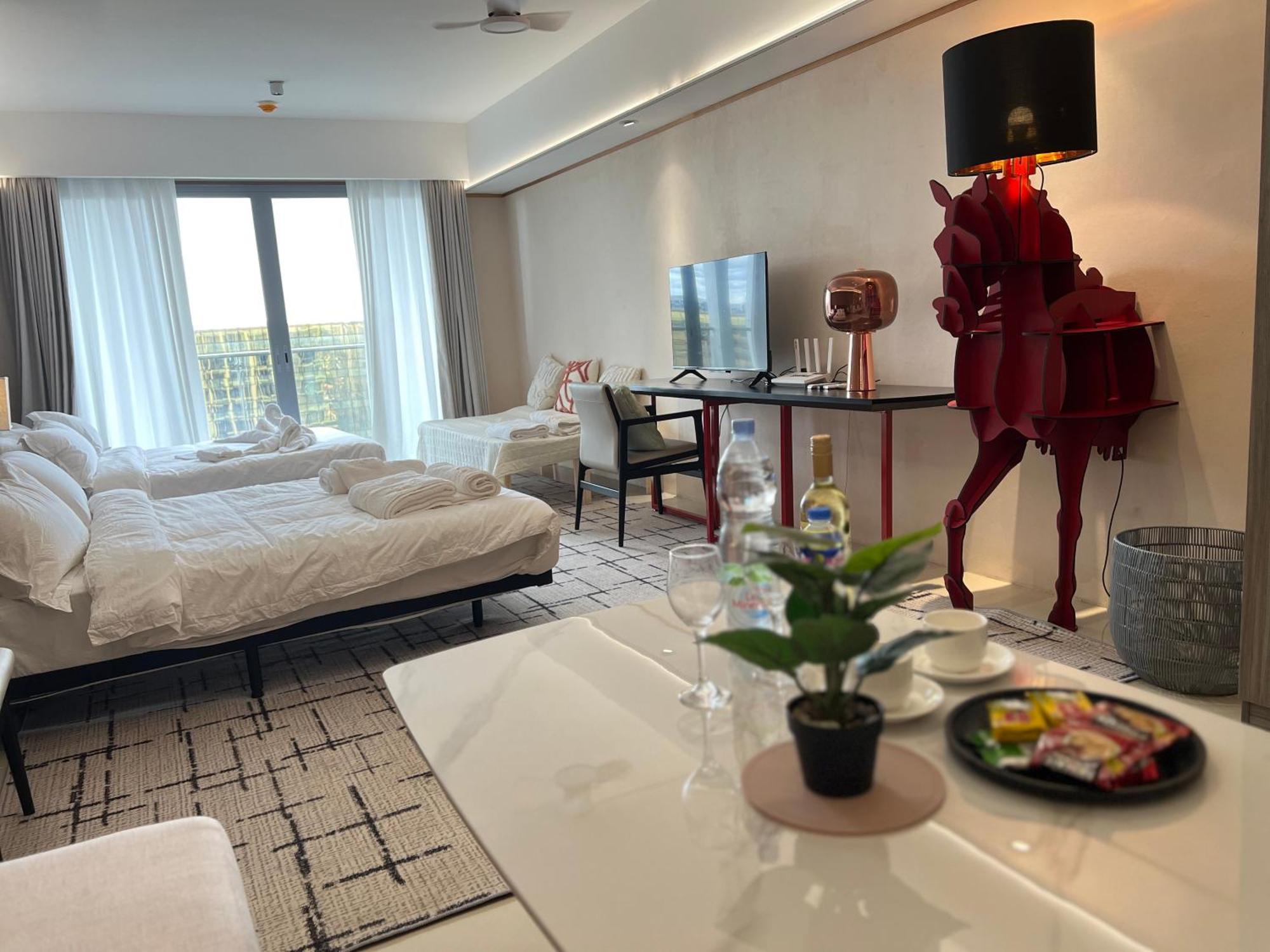 Luxurious European Style Penthouse Modern Apart Ment Cross City Of Dreams Okada Solaire Moa Airport Manila Zewnętrze zdjęcie
